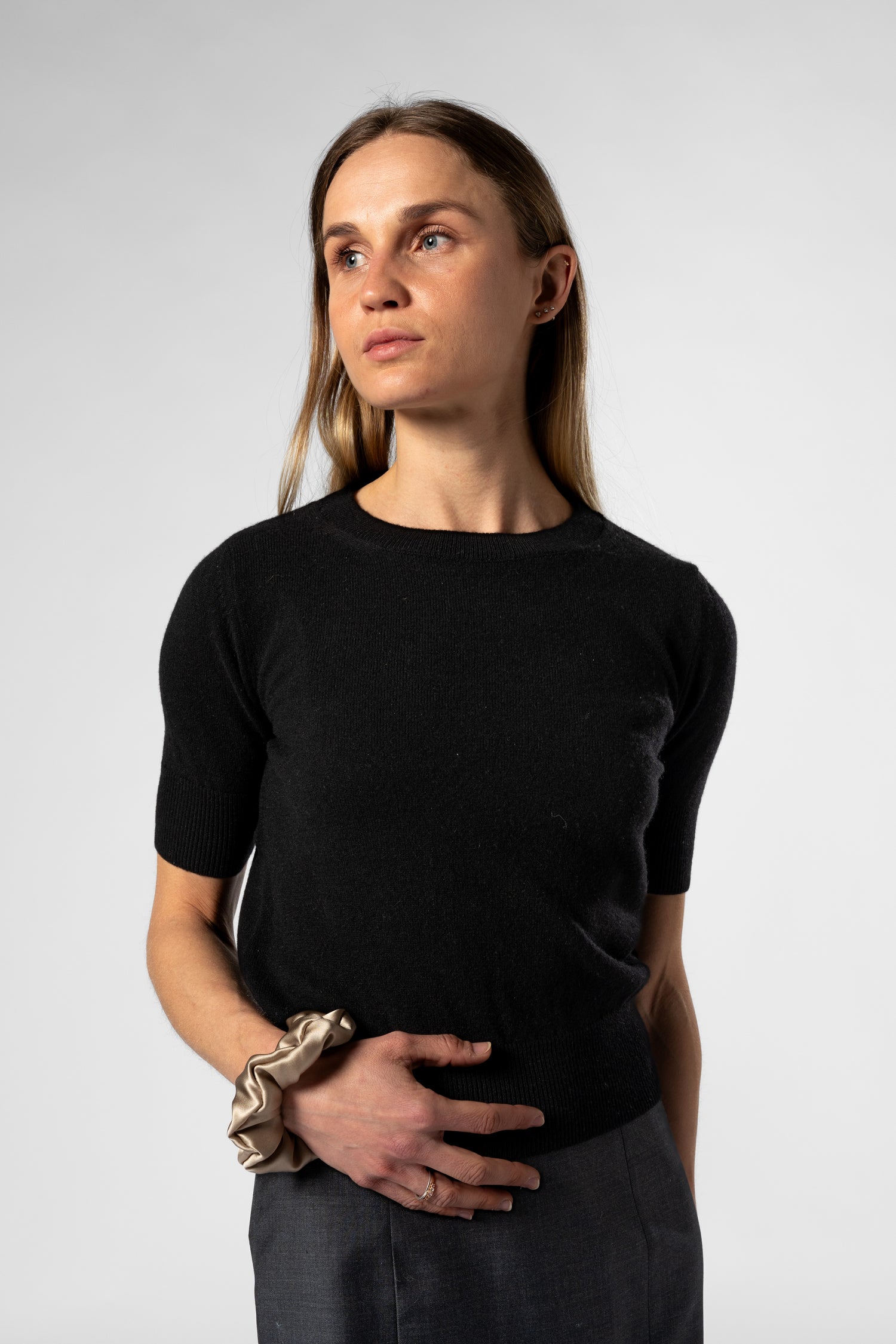 Cashmere Short Sleeved Jumper - Black
