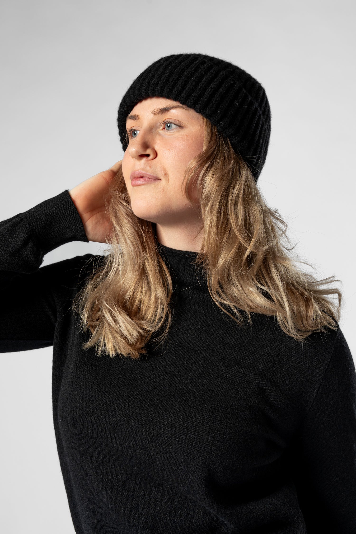 Cashmere Beanie - Black
